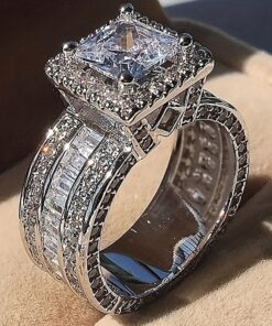 Elegant Square Cut Zirconia Engagement Ring with Sparkling Cubic Zirconia - Versatile for Men & Women, Ideal for Valentine'S Day, Eternity, and Wedding Jewelry, Eternity Ring|Luxurious Setting, Zirconia Ring