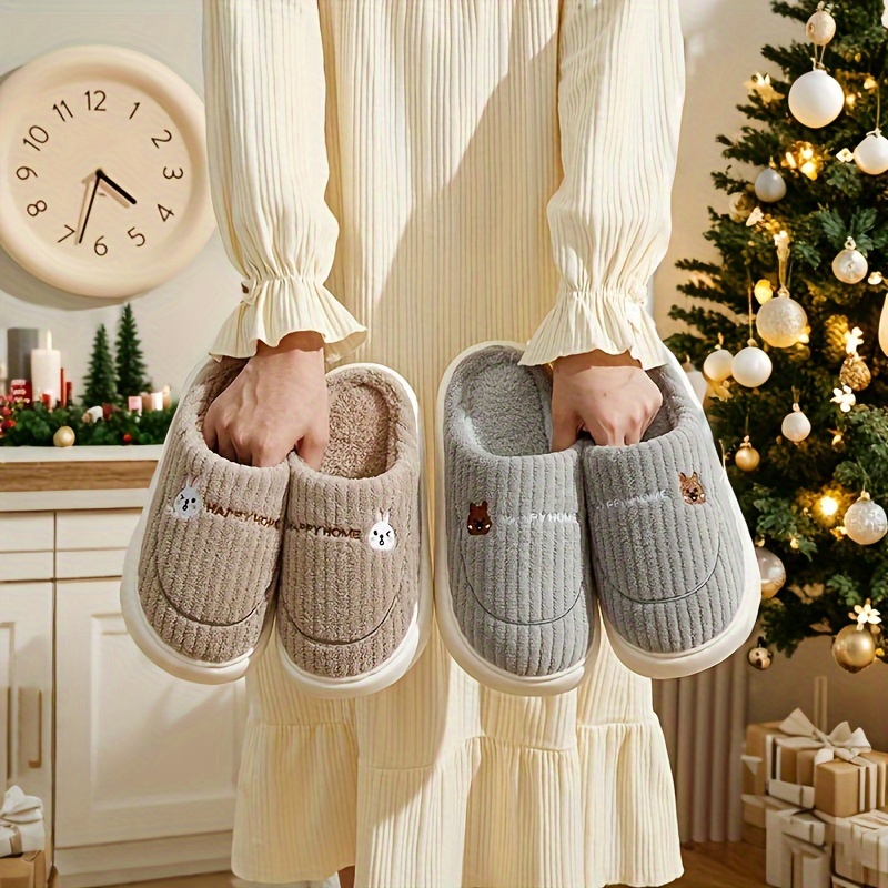 Solid Color Home Warm Slippers with Soft EVA Soles, Comfortable Fuzzy Closed-Toe Shoes, Non-Slip Plush Indoor Footwear.