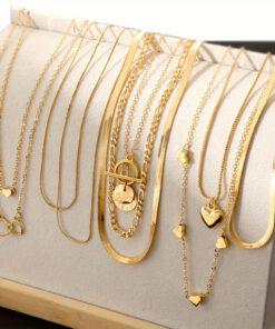10pcs Vintage Luxury Necklace Set, Heart & Geometric Pendants, Snake Chains & OT Clasp, Alloy, for Daily Wear & Parties, Ideal Valentine'S Day Gift, All-Season Jewelry Collection