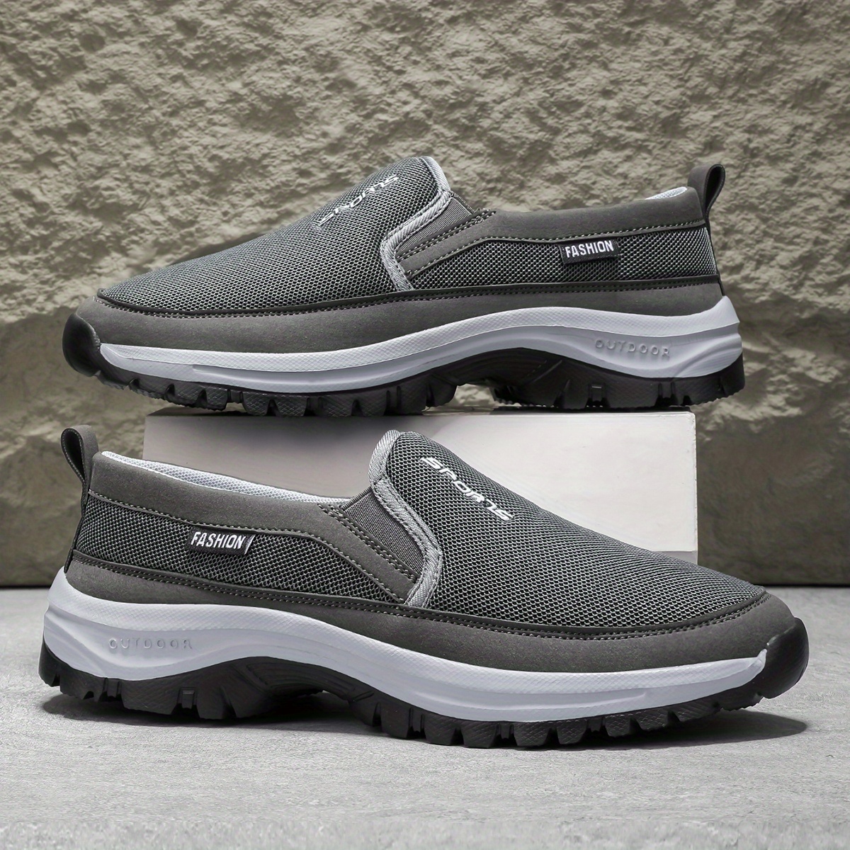 Men'S Lightweight Breathable Mesh Running Shoes - Slip-On Design with Soft EVA Sole, Black Casual Athletic Sneakers for Hiking, Walking & Casual Attire, Cushioned Support, Low-Top Lace-Up Style, All-Season Comfort, Hiking Footwear, Modern Running Shoes, Cushioned Sole