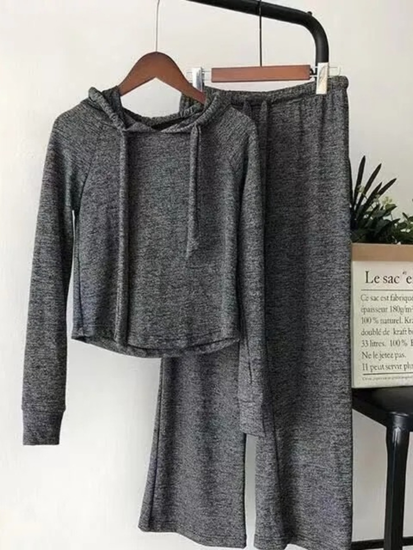 2pcs Set: Gray Hooded Cropped Sweatshirt + Wide-Leg Pants Set for Women | Relaxed and comfortable casual style, perfect for lounging at home, errands, light commuting, and spring/fall occasions.